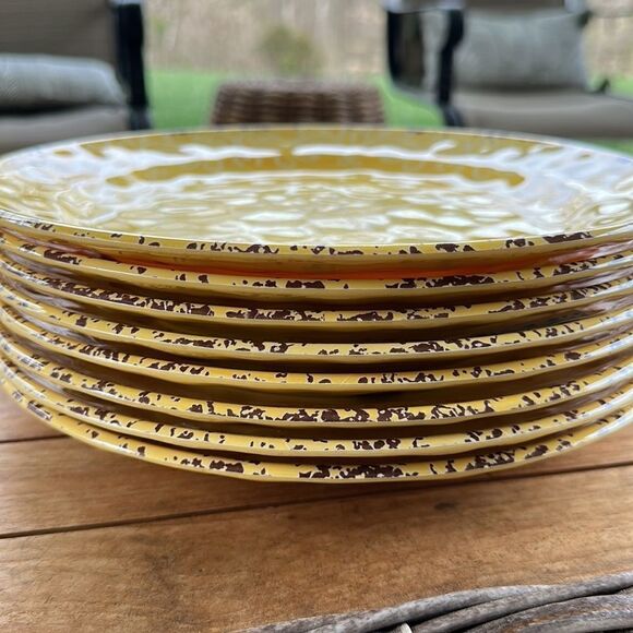 Cynthia Rowley 100% Melamine Dinner Plates (8) - Picture 2 of 4